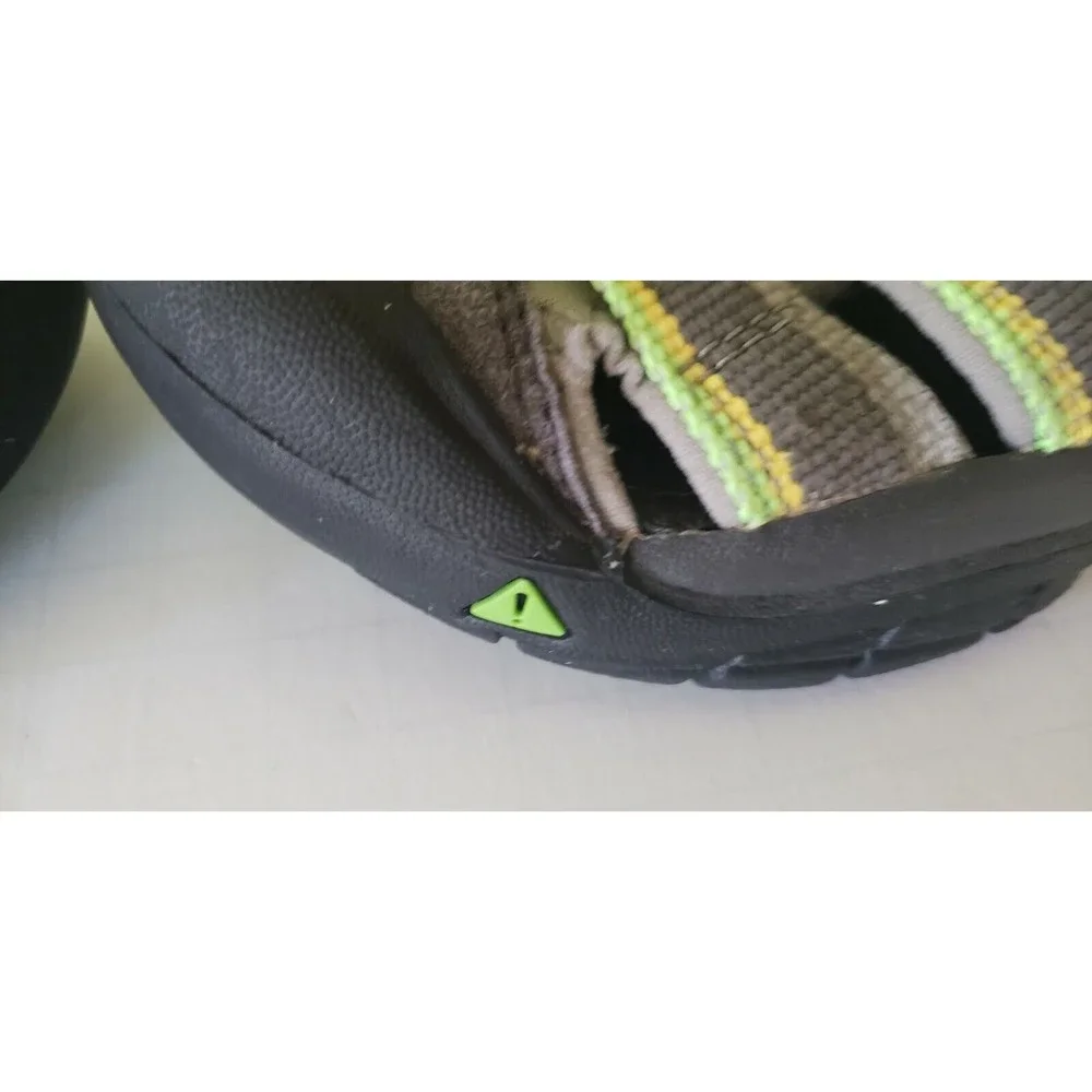 NEW KEEN Newport H2 Boys Waterproof Shoes/Sandals Grey/neon Green/yellow Size 1